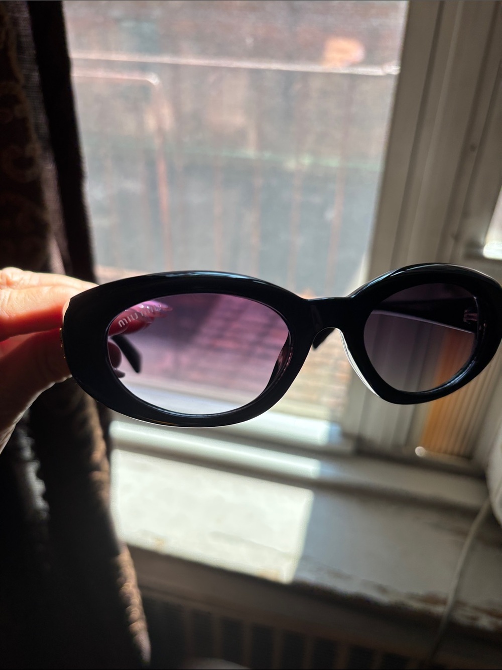 New Miu Miu Black Oval Logo Sunglasses with Gradient Lenses - Picture 6 of 12